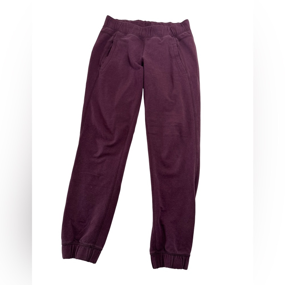 Lululemon Black Cherry Jogger Sweatpants Women’s Size 4 Metal Logo Casual Pants